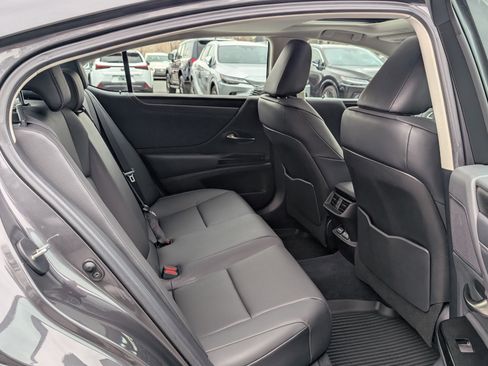 Certified 2025 Lexus ES 350 w/ Premium Package image 12