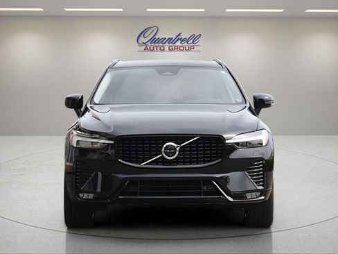 Used 2023 Volvo XC60 B5 Plus w/ Climate Package AWD/4WD image 9