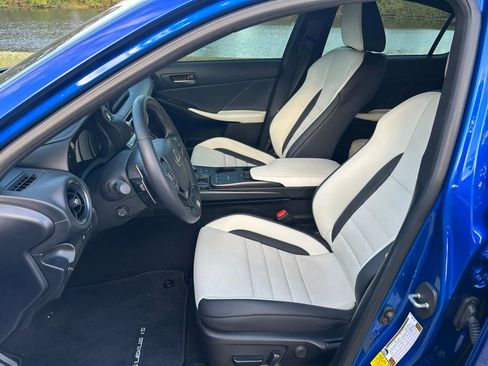 Used 2025 Lexus IS 350 F Sport image 14