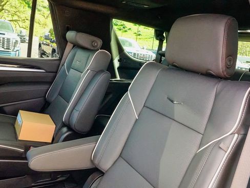 New 2026 Cadillac Escalade Sport image 11