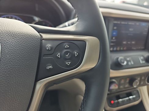 Used 2023 GMC Acadia Denali FWD image 24