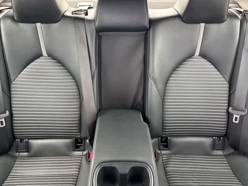 Used 2023 Toyota Camry SE image 21