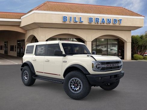 New 2026 Ford Bronco Outer Banks w/ Sasquatch Package image 8