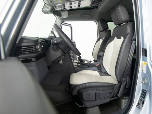 Used 2025 INEOS Grenadier AWD/4WD image 29
