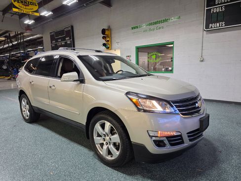 Used 2016 Chevrolet Traverse LTZ image 4