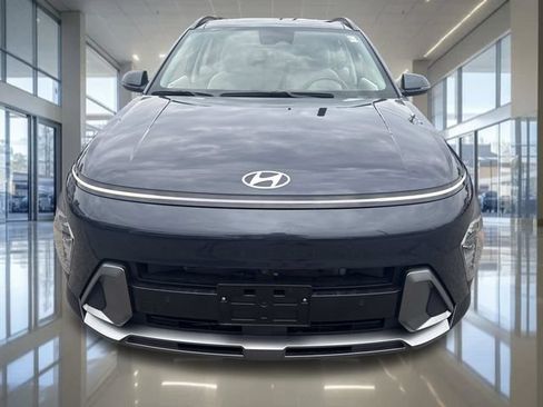 Certified 2024 Hyundai Kona Limited AWD/4WD image 11