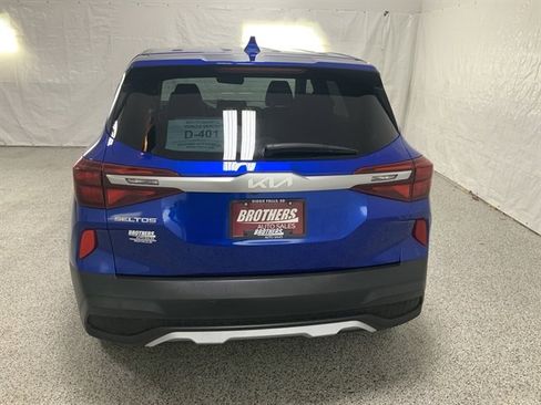 Used 2022 Kia Seltos LX image 6