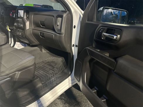 Used 2020 Chevrolet Silverado 1500 Custom w/ Custom Value Package image 30