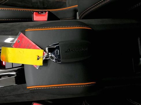 Used 2023 Lamborghini Huracan Tecnica image 21