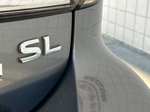 Used 2020 Nissan Armada SL image 40