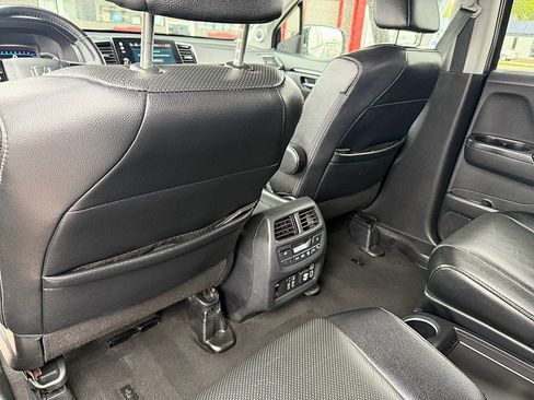 Used 2019 Honda Pilot Touring image 21