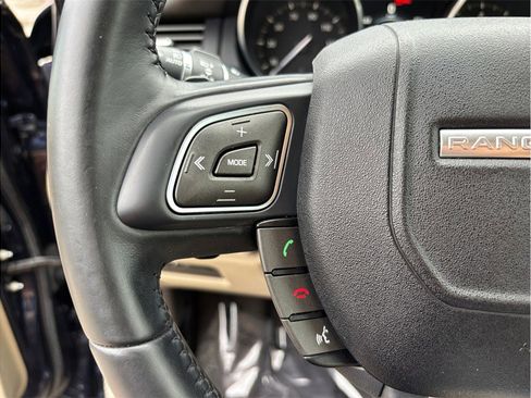 Used 2016 Land Rover Range Rover Evoque SE AWD/4WD image 26