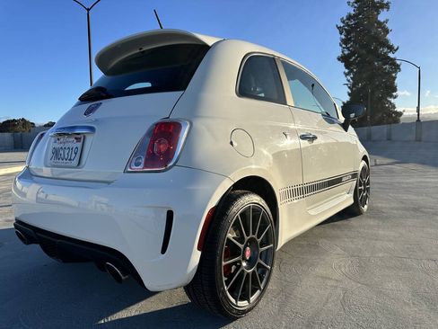 Used 2013 FIAT 500 Abarth w/ Beats Audio Pkg FWD image 3