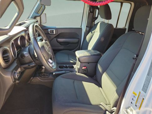 Used 2020 Jeep Gladiator Sport w/ Quick Order Package 24S AWD/4WD image 24