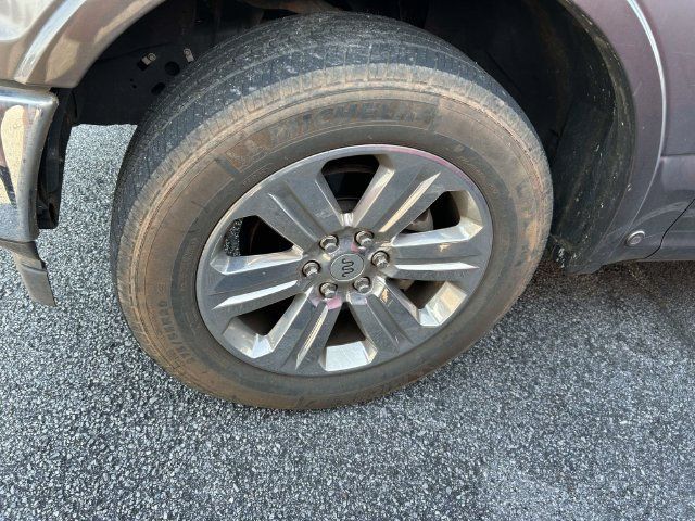 Used 2020 Ford F150 King Ranch w/ Equipment Group 601A Luxury RWD image 4