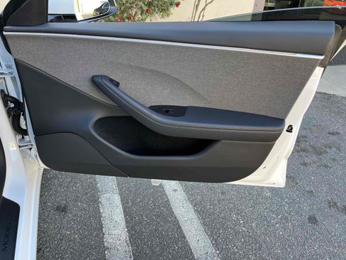 Used 2025 Tesla Model 3 Long Range image 80