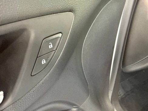 Used 2024 Chevrolet Equinox LT AWD/4WD image 15