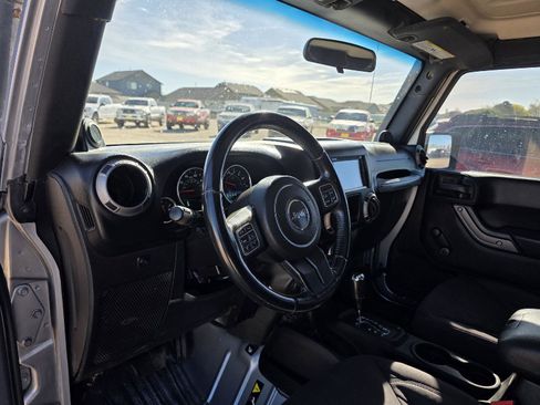 Used 2013 Jeep Wrangler Unlimited Sport w/ Connectivity Group AWD/4WD image 9