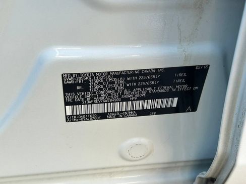 Used 2016 Toyota RAV4 XLE FWD image 39