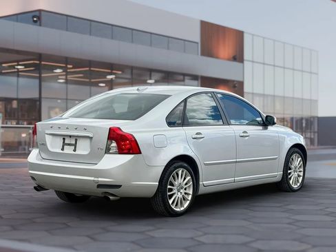 Used 2011 Volvo S40 T5 image 11
