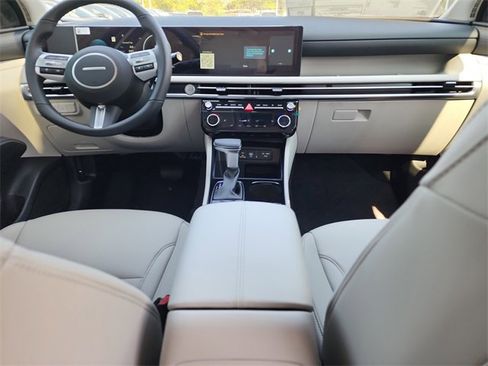 New 2025 Hyundai Tucson SEL image 13