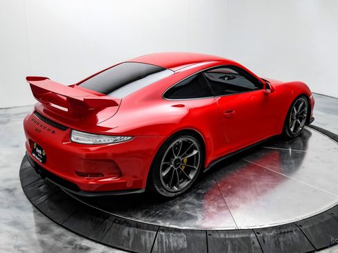 Used 2015 Porsche 911 GT3 image 19