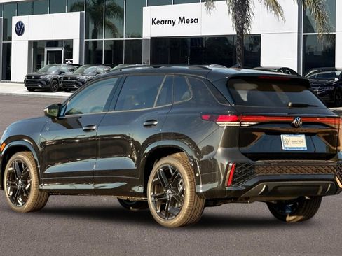 New 2026 Volkswagen Tiguan SE R-Line FWD image 6