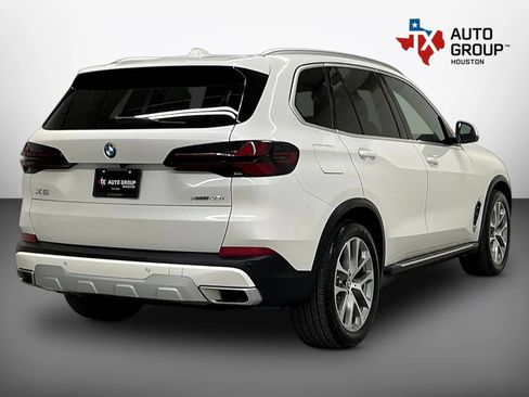 Used 2026 BMW X5 xDrive40i AWD/4WD image 5