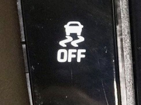 Used 2013 Cadillac XTS Platinum w/ Driver Assist Package image 17