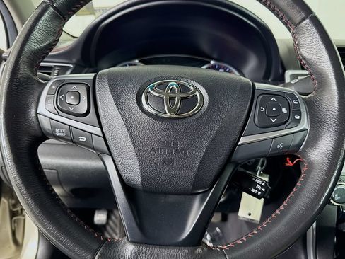 Used 2017 Toyota Camry SE FWD image 32