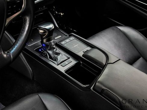 Used 2022 Lexus ES 350 w/ Premium Package image 16