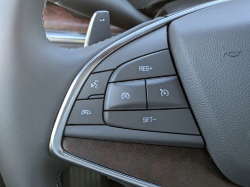 New 2025 Cadillac XT5 Sportv w/ LPO, Blue Accent Package image 18