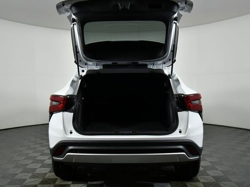 New 2026 Chevrolet Trax LT w/ Driver Confidence Package image 25