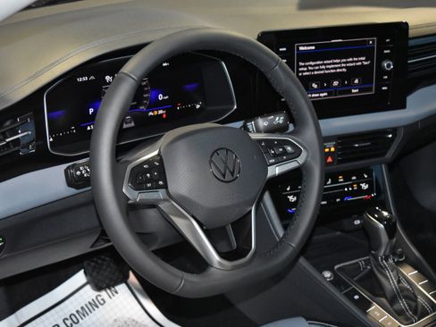 New 2026 Volkswagen Jetta SE image 2