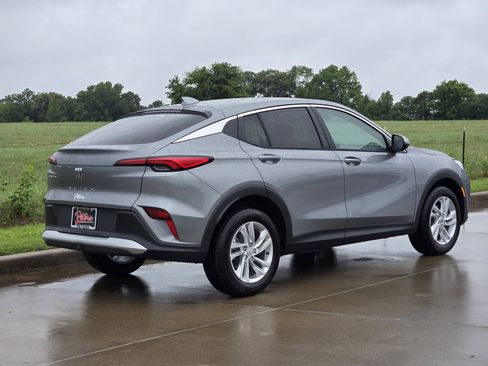 New 2026 Buick Envista Preferred FWD image 3