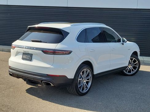 Certified 2022 Porsche Cayenne S AWD/4WD image 7