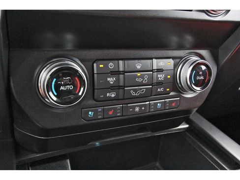 Used 2020 Ford F150 Lariat w/ Equipment Group 502A Luxury AWD/4WD image 22