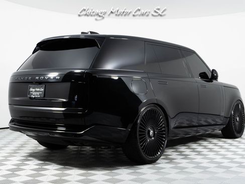 Used 2025 Land Rover Range Rover Long Wheelbase SE AWD/4WD image 13