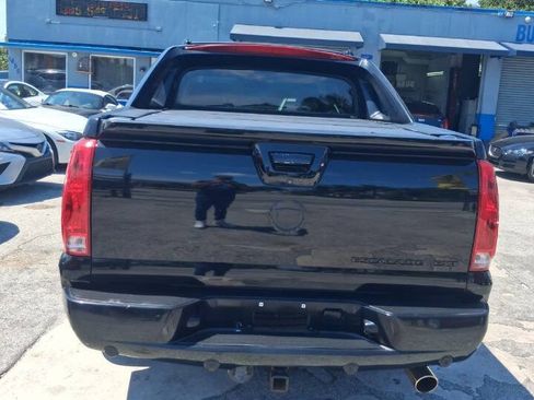 Used 2008 Cadillac Escalade EXT AWD/4WD image 4
