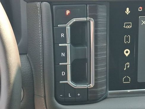 Used 2023 GMC Yukon Denali w/ Max Trailering Package AWD/4WD image 11