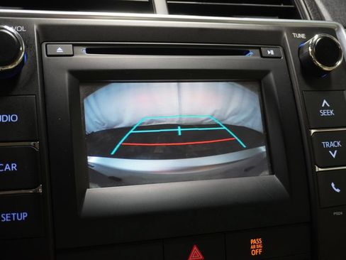 Used 2016 Toyota Camry LE FWD image 22
