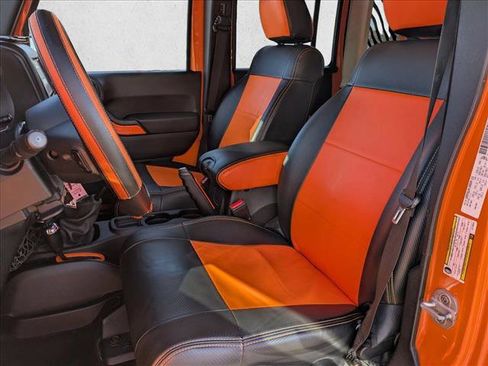 Used 2012 Jeep Wrangler Unlimited Sport image 13