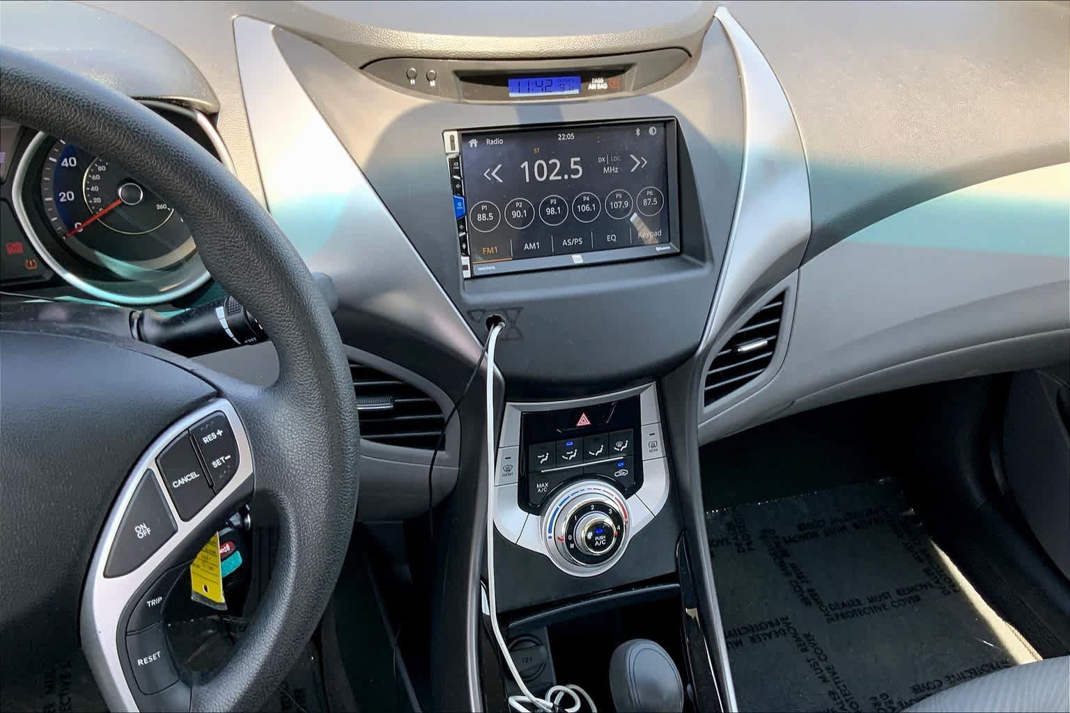 Used 2011 Hyundai Elantra GLS w/ Preferred Equipment Pkg 3 FWD image 6