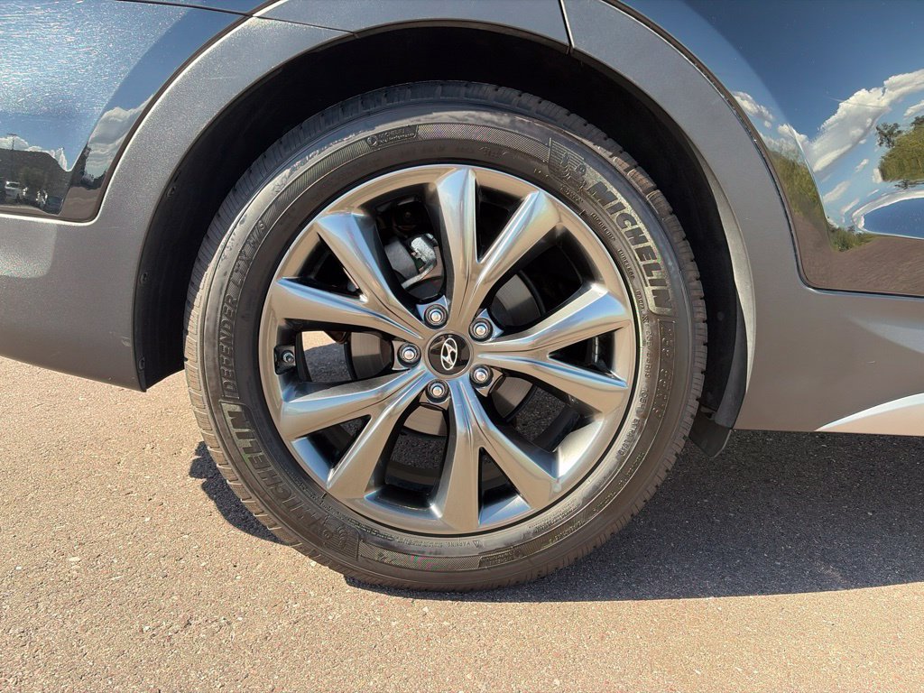 Used 2017 Hyundai Santa Fe Sport w/ 2.0T Ultimate Tech Package 05 FWD image 36