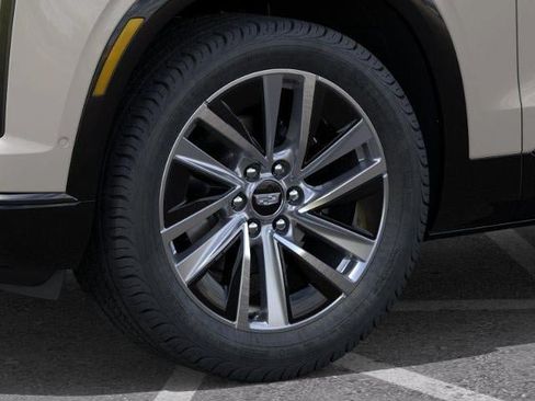 New 2027 Cadillac Vistiq Premium Luxury w/ LPO, Floor Liner Package AWD/4WD image 9