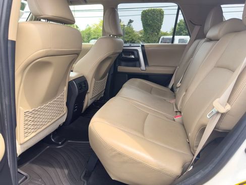 Used 2016 Toyota 4Runner Limited AWD/4WD image 18