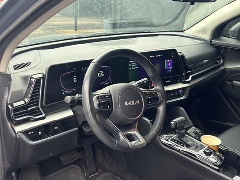 Used 2023 Kia Sportage EX image 11