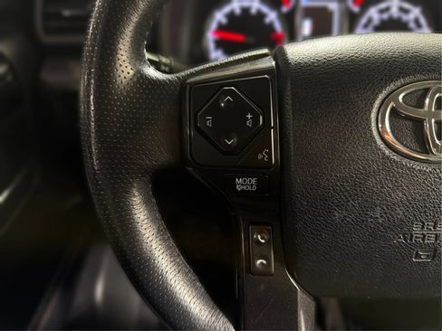 Used 2020 Toyota 4Runner TRD Off-Road AWD/4WD image 26
