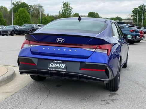 New 2026 Hyundai Elantra SEL Sport Premium FWD image 8