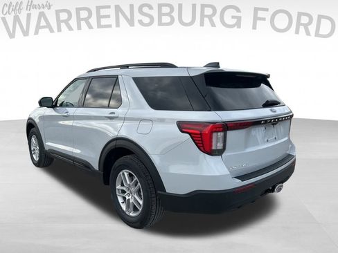 New 2026 Ford Explorer Active image 5